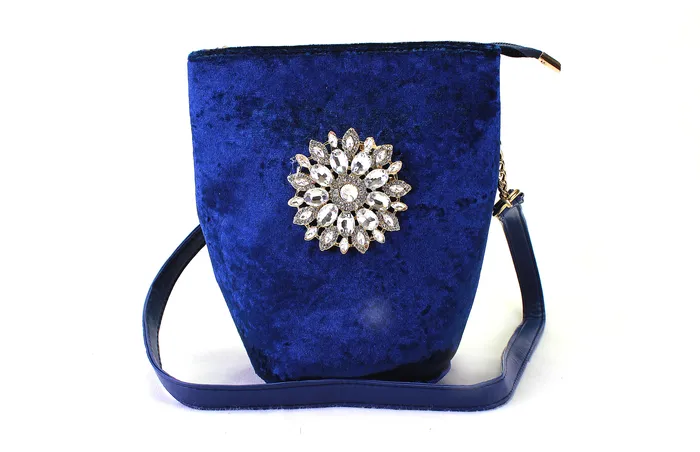 Walkeaze Earrings Women Party Bag 04271B Walkeaze Earrings Women Party Bag 04271B