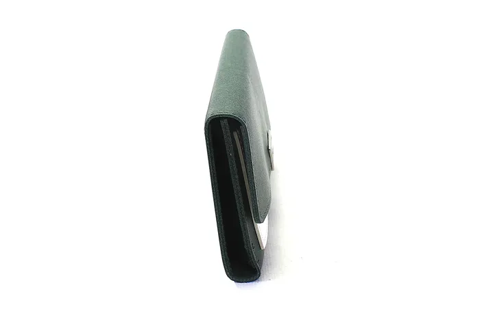 Women Stylish Wallet 2167W Walkeaze Earrings