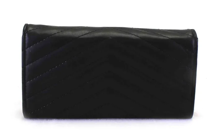 Women Stylish Wallet 3200W Walkeaze Earrings