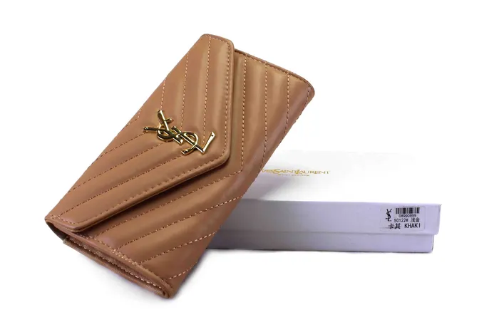 Women Stylish Wallet 3200W Walkeaze Earrings
